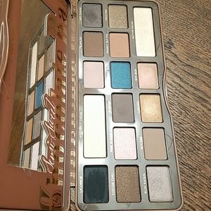 Too faced palette